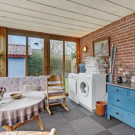 2 Bedroom Lovely Home In Broager *